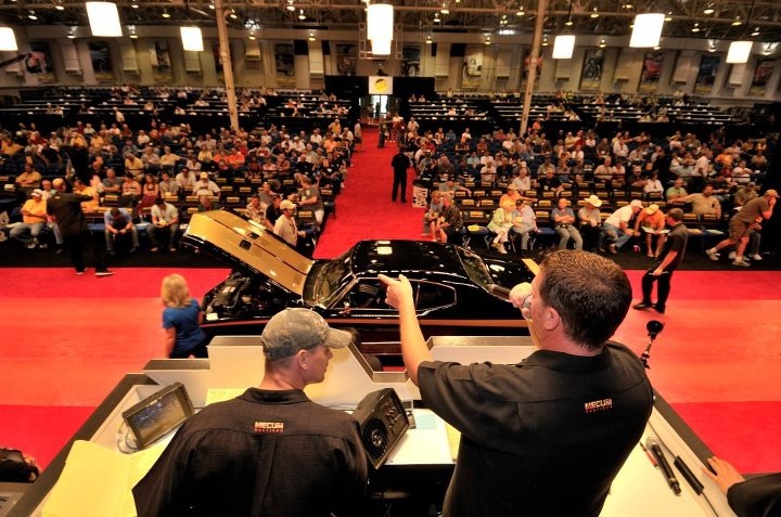 Chattanooga Auctioneer at Mecum Auto Auction