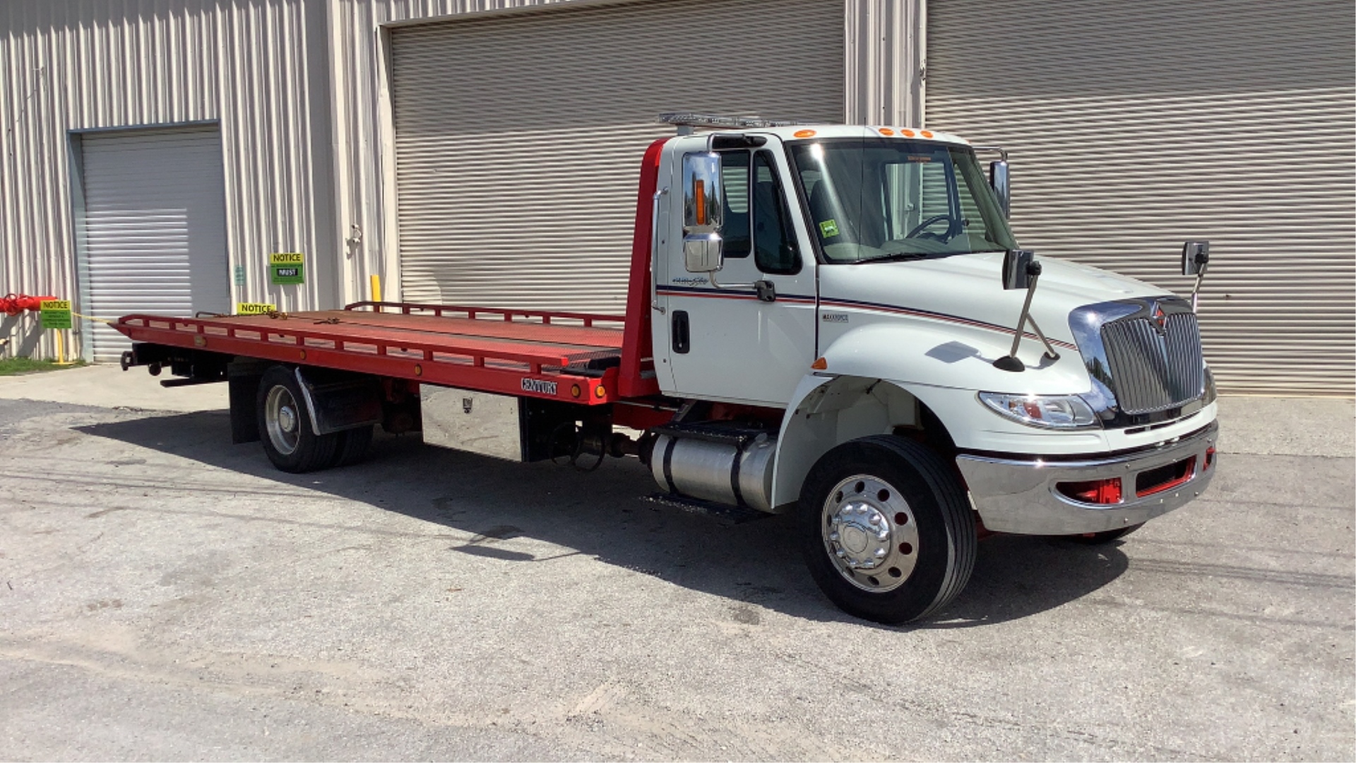 2012 International MA035 DuraStar 4400 2WD