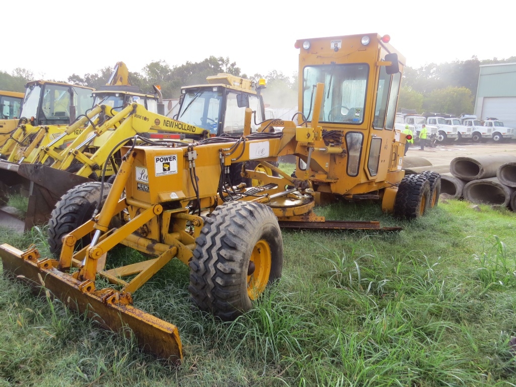 heavy equipment auction road grader