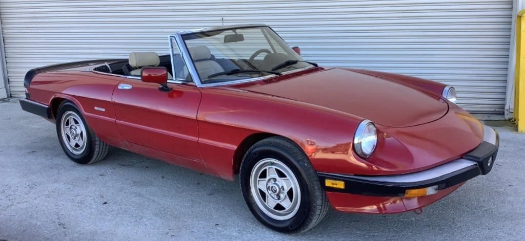 1986 Alfa Romeo Spider Veloce covertible