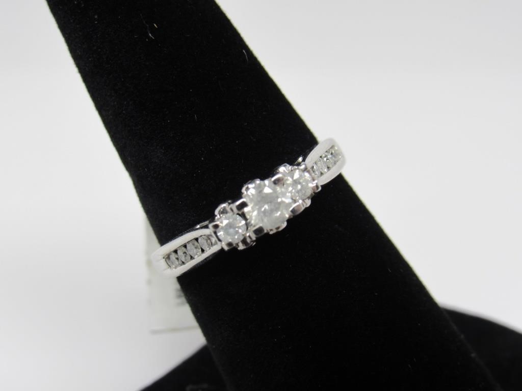 0.50 ct 10k White Gold Diamond Ring