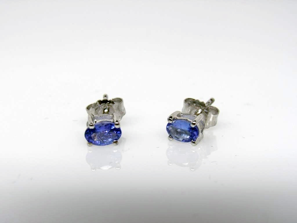 1.7ct Tanzanite Earrings