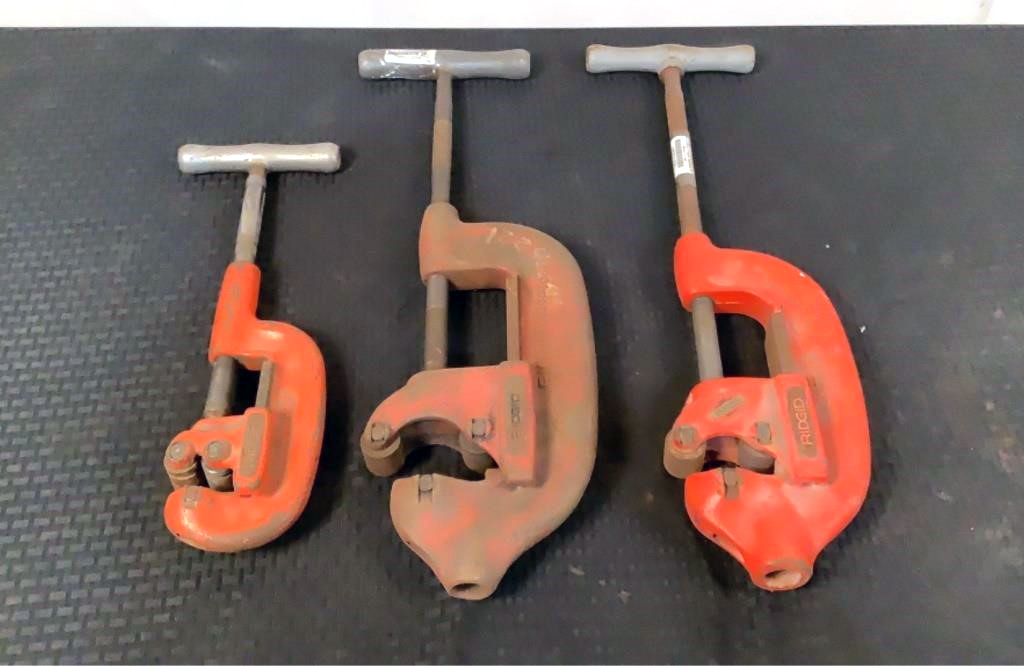 (3) Pipe Cutters - 101