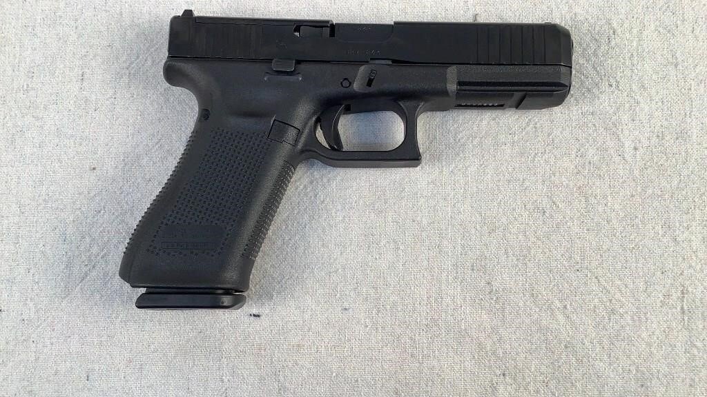 Glock 17 Gen 5 MOS 9mm Luger - 145