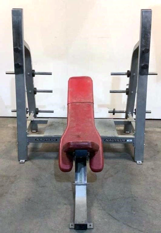 Nautilus Bench Press