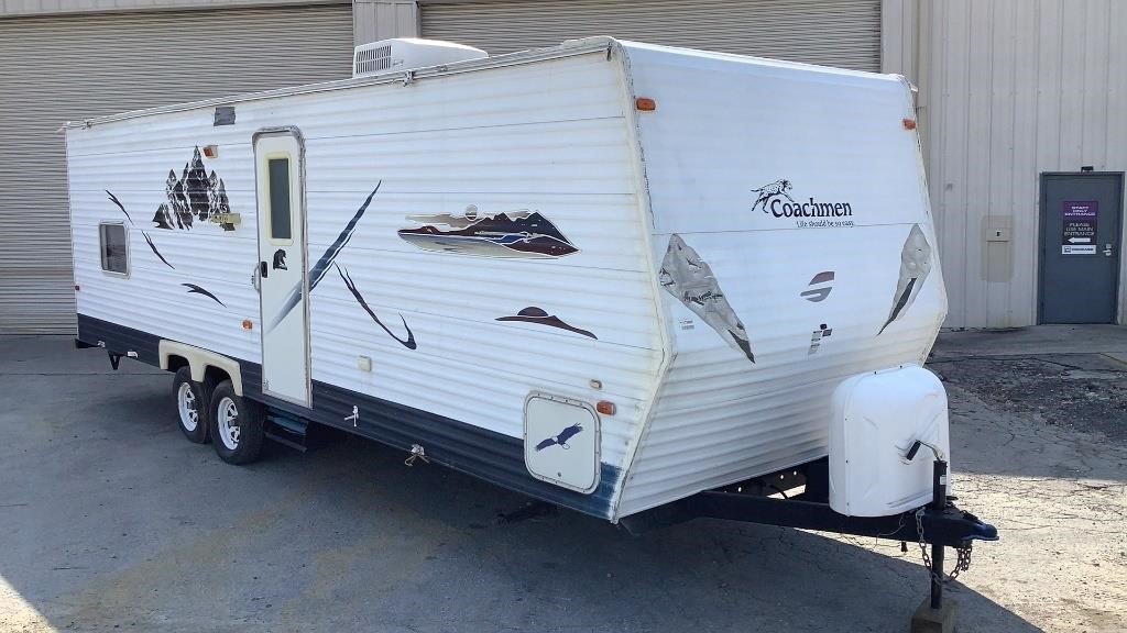 Coachmen 27’ Camper Trailer SE 30DBD TT