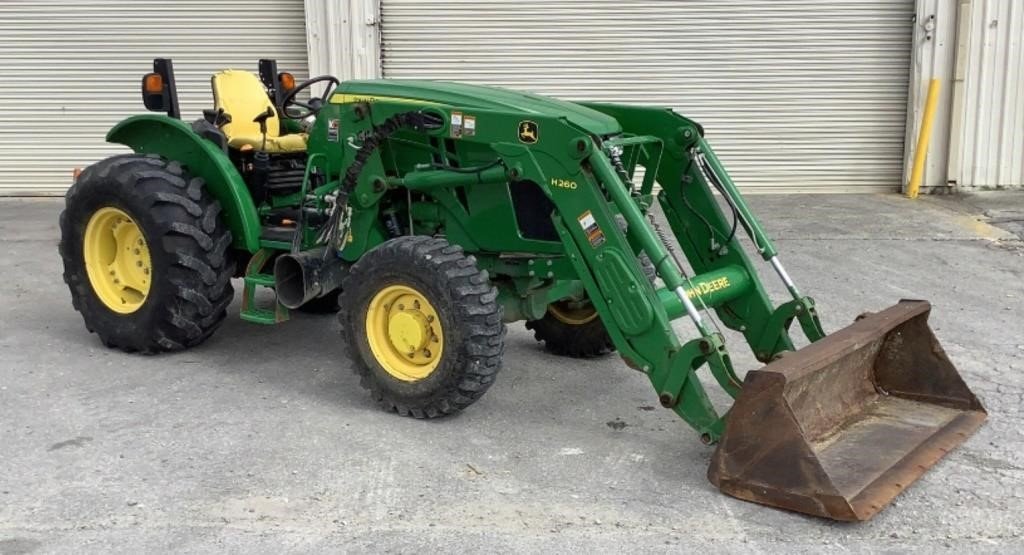 2018 John Deere 4WD Tractor 5085E