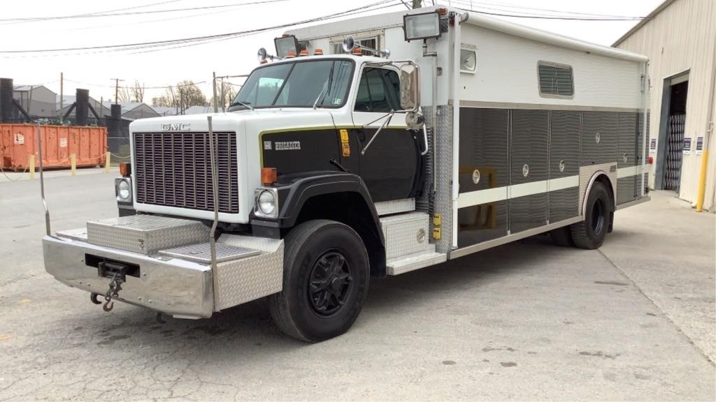 1983 GMC Brigadier Command Center 2WD