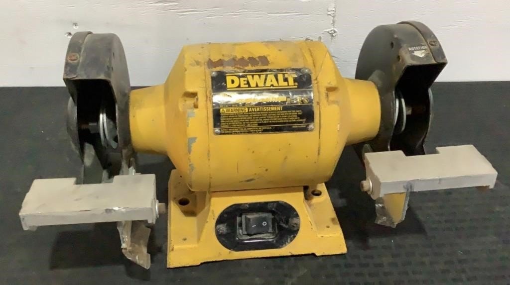 DeWalt 6" Bench Grinders DW756