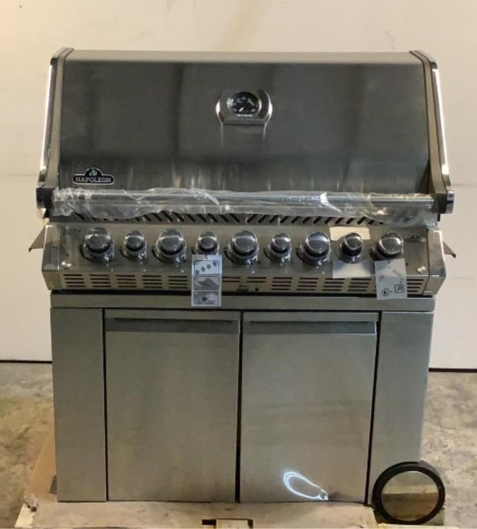 Napolean Stainless Steel Propane Grill 665RSIB
