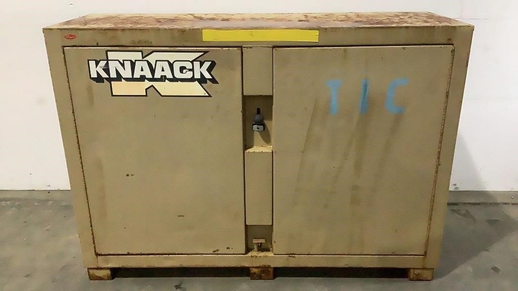 Knaack Parts Cabinet And Contents