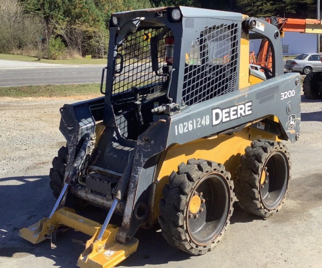 John Deere Skid Steer 320D *INOP*