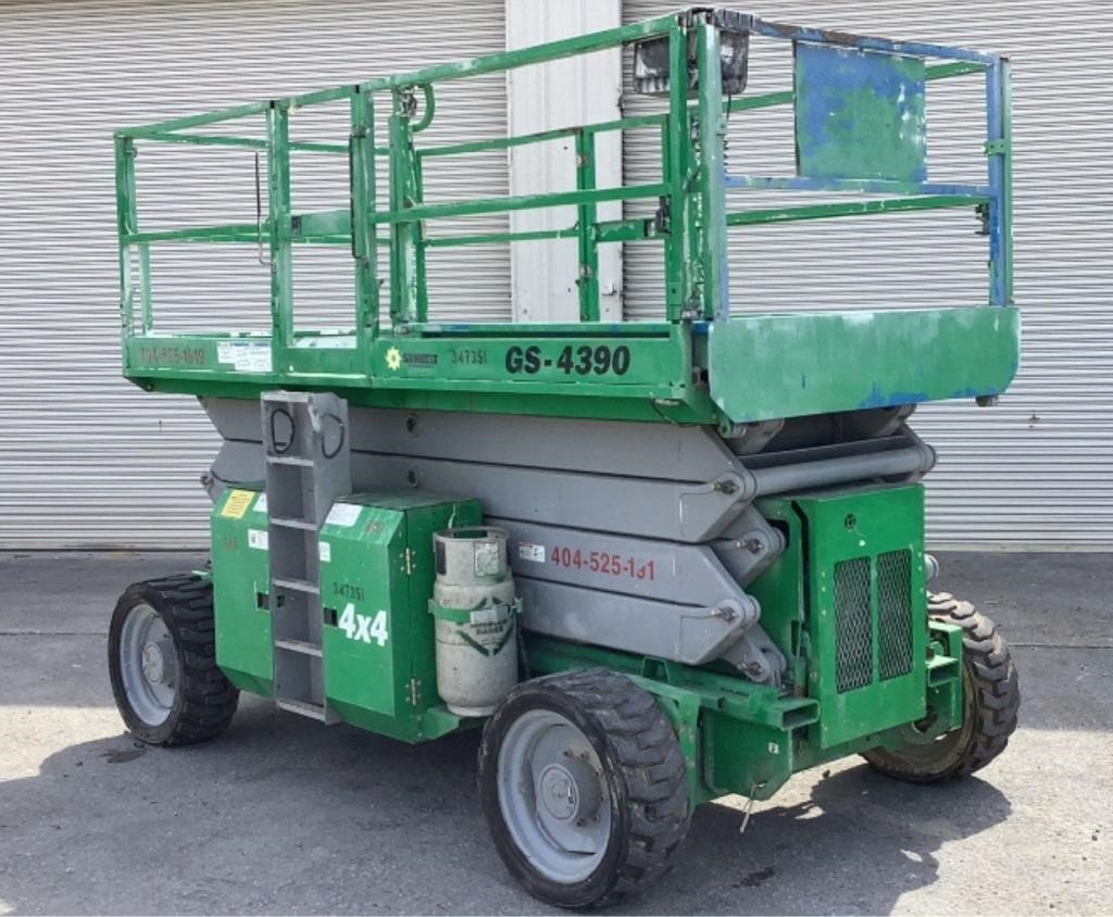 Genie Scissor Lift GS-4390