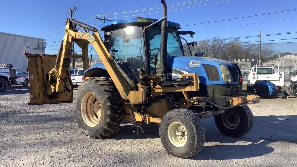 New Holland Tractor TS100A *INOP*