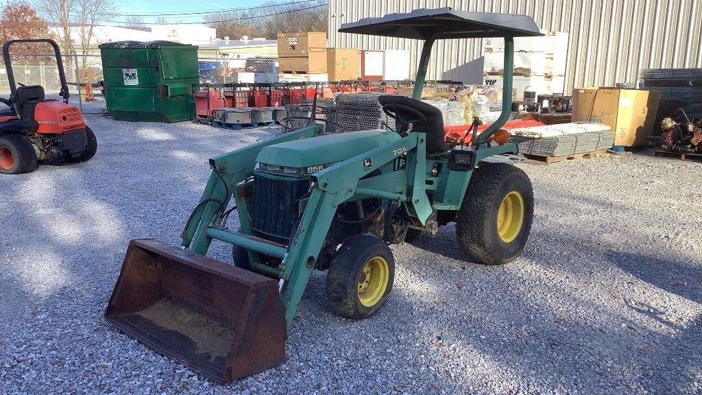 John Deere 855 Tractor *INOP*