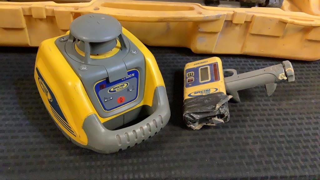 Spectra Precision Laser Level Survey Set LL100N