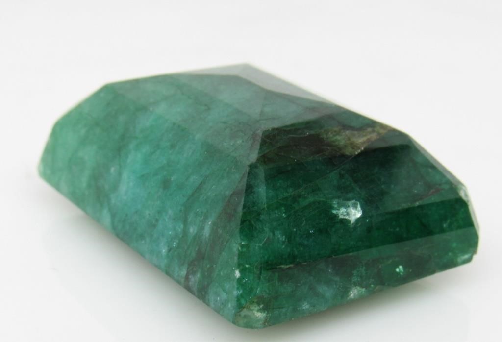 250 ct Emerald Gemstone